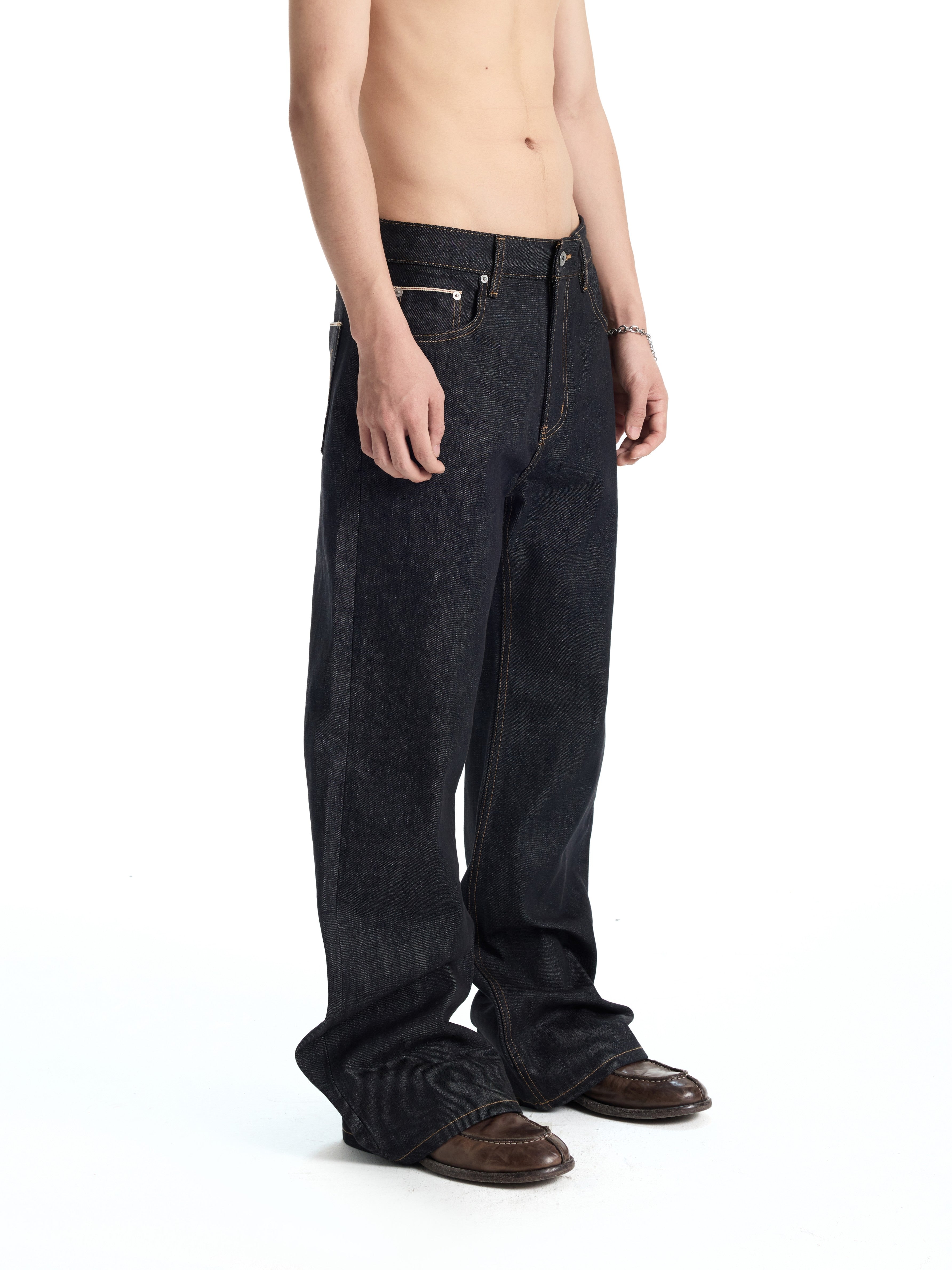 UNCLE RICH Okayama Raw Selvedge 2021M Micro Flare Jeans 003